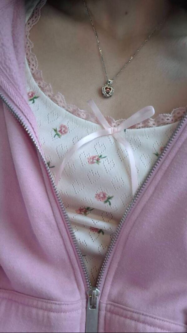 💖🎀 Sweetheart Bow Crop Tee – Pink Fairy Edition 🍓🌷