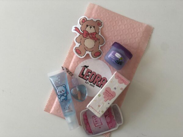✨💖 Leora Lucky Lip Gloss Scoops – Mystery Beauty Fun! 💖✨